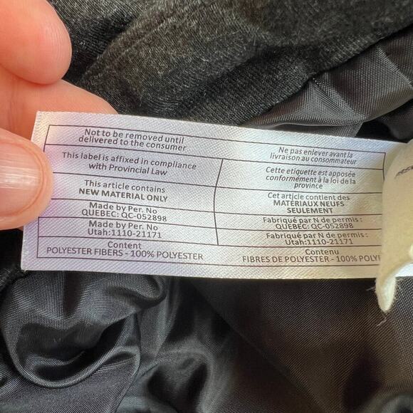 AVEC LES FILLES Quilted Hooded Vest Charcoal XSmall - Picture 10 of 10
